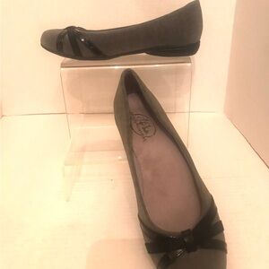 Womens Life Stride Gray & Black Shoes 8M